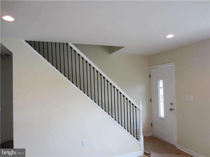 41 Maroon Road Levittown, PA 19056 - Photo 11 of 23 View