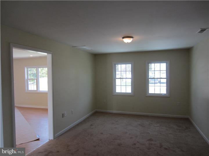 41 Maroon Road Levittown, PA 19056 - Photo 13 of 23 Family Room