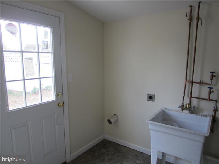 41 Maroon Road Levittown, PA 19056 - Photo 22 of 23 Laundry Room