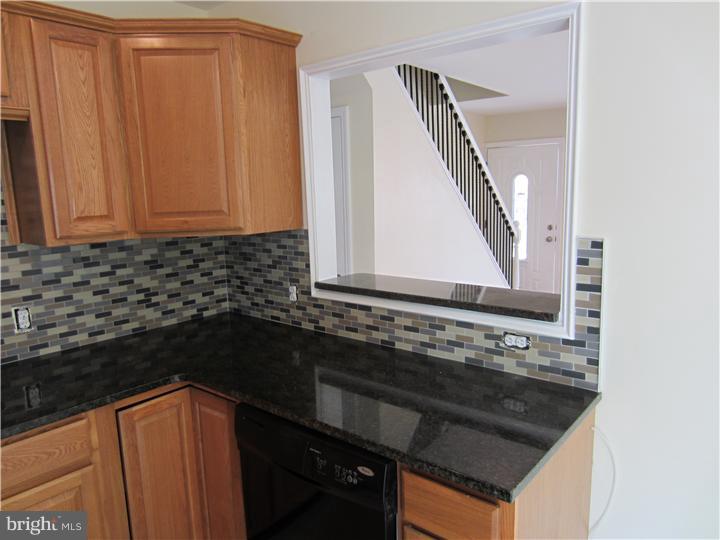 41 Maroon Road Levittown, PA 19056 - Photo 7 of 23 Kitchen