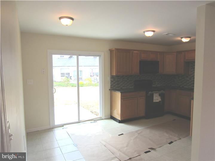 41 Maroon Road Levittown, PA 19056 - Photo 8 of 23 Dining Room