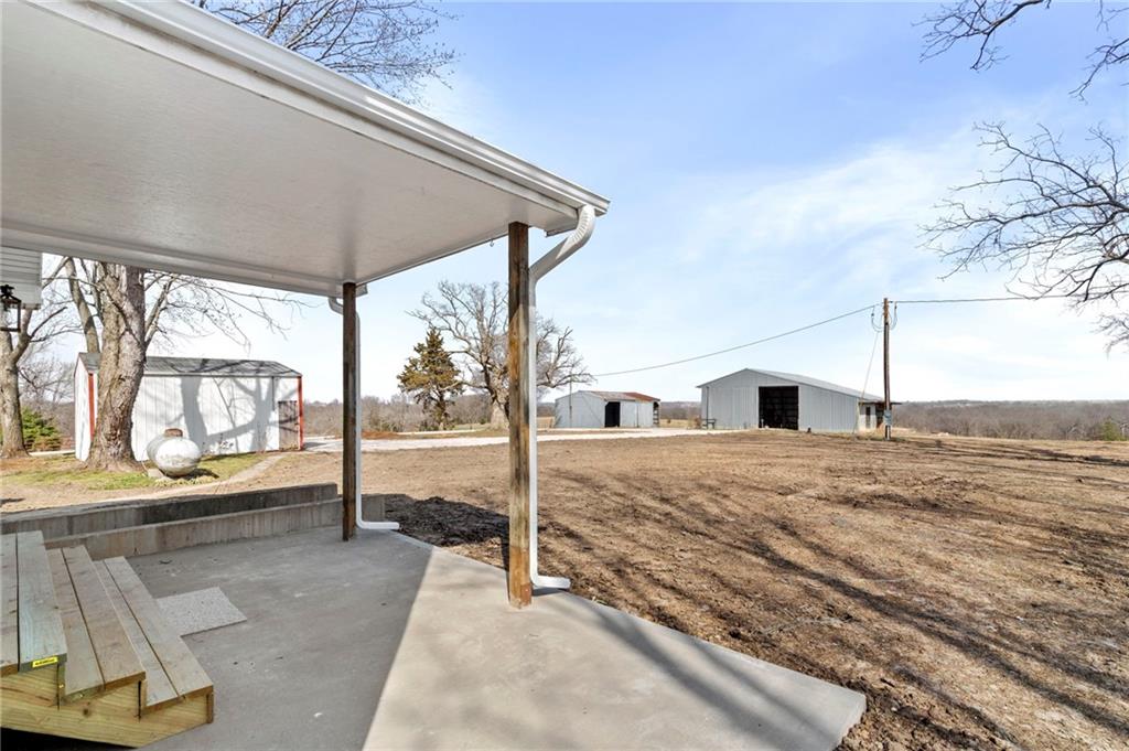 457 State Rte F Centerview, MO 64019 - Photo 8 of 34
