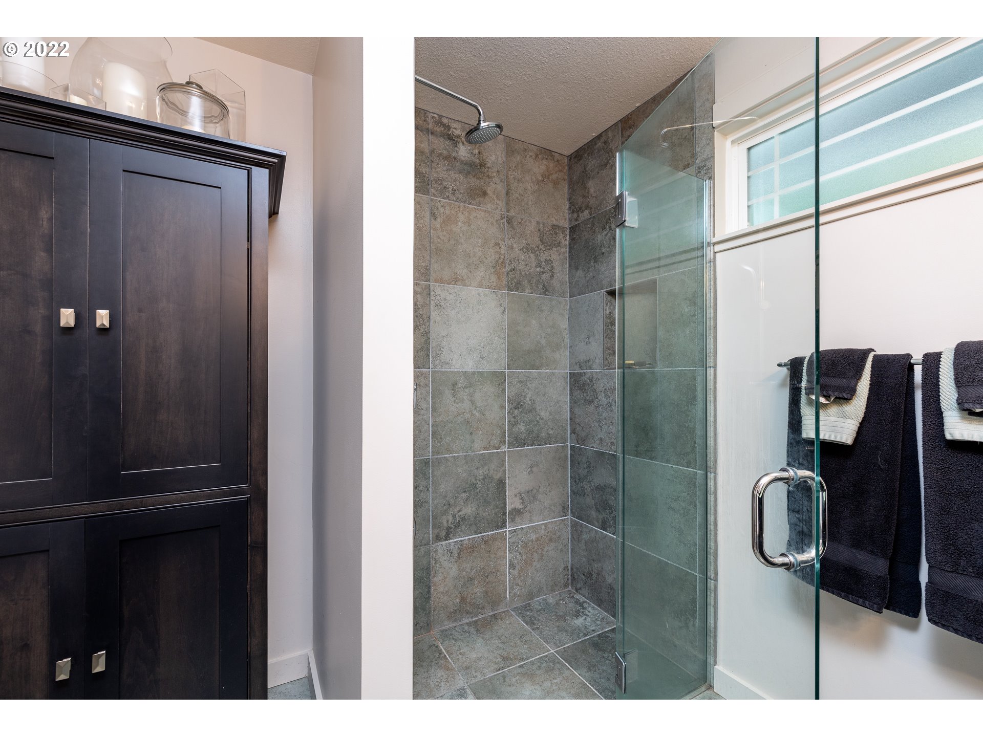 3096 Northeast East Line Road Yachats, OR 97498 - Photo 18 of 30 a bathroom with a shower
