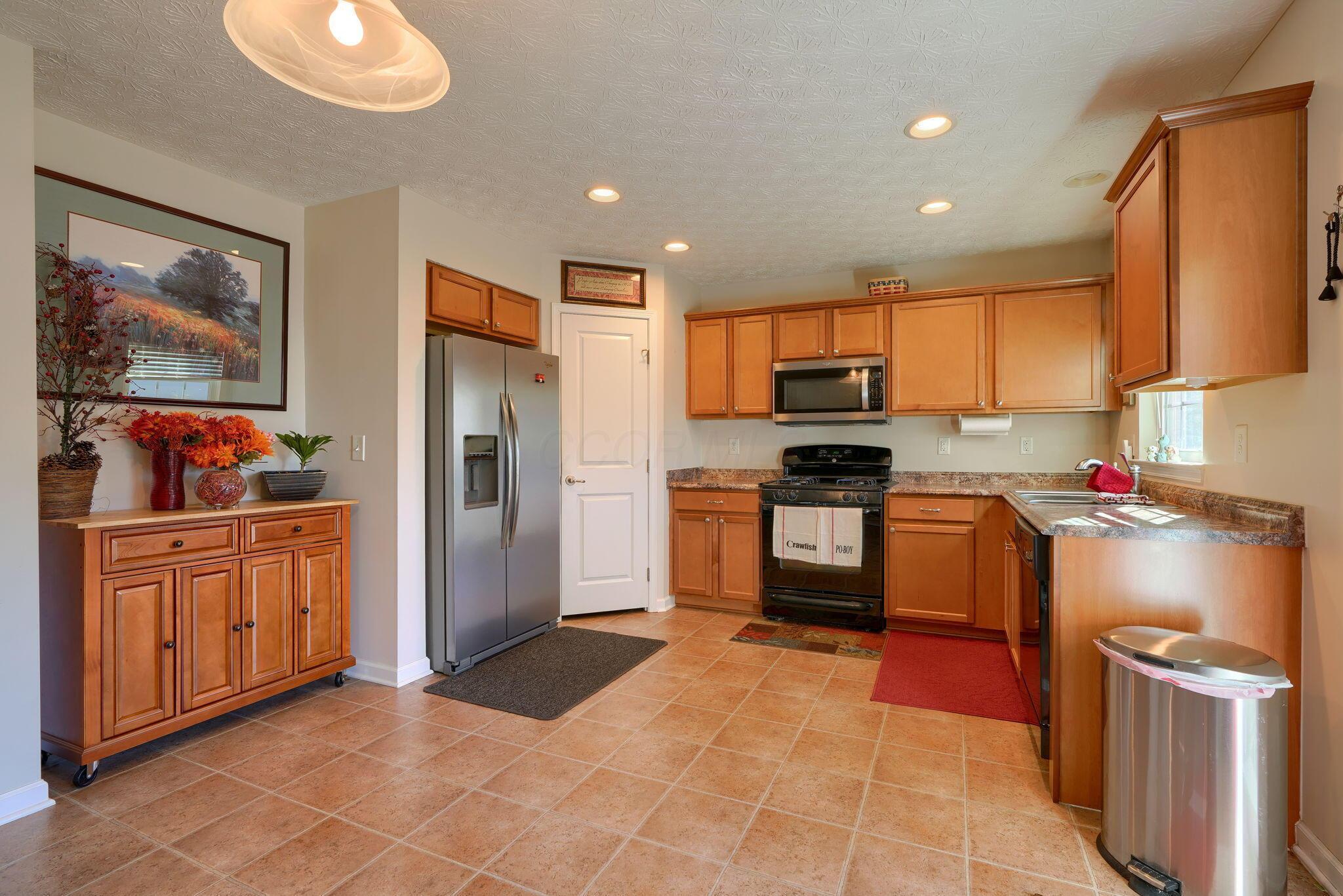 5747 Little Red Rover Street Groveport, OH 43125 - Photo 25 of 47 counter pantry