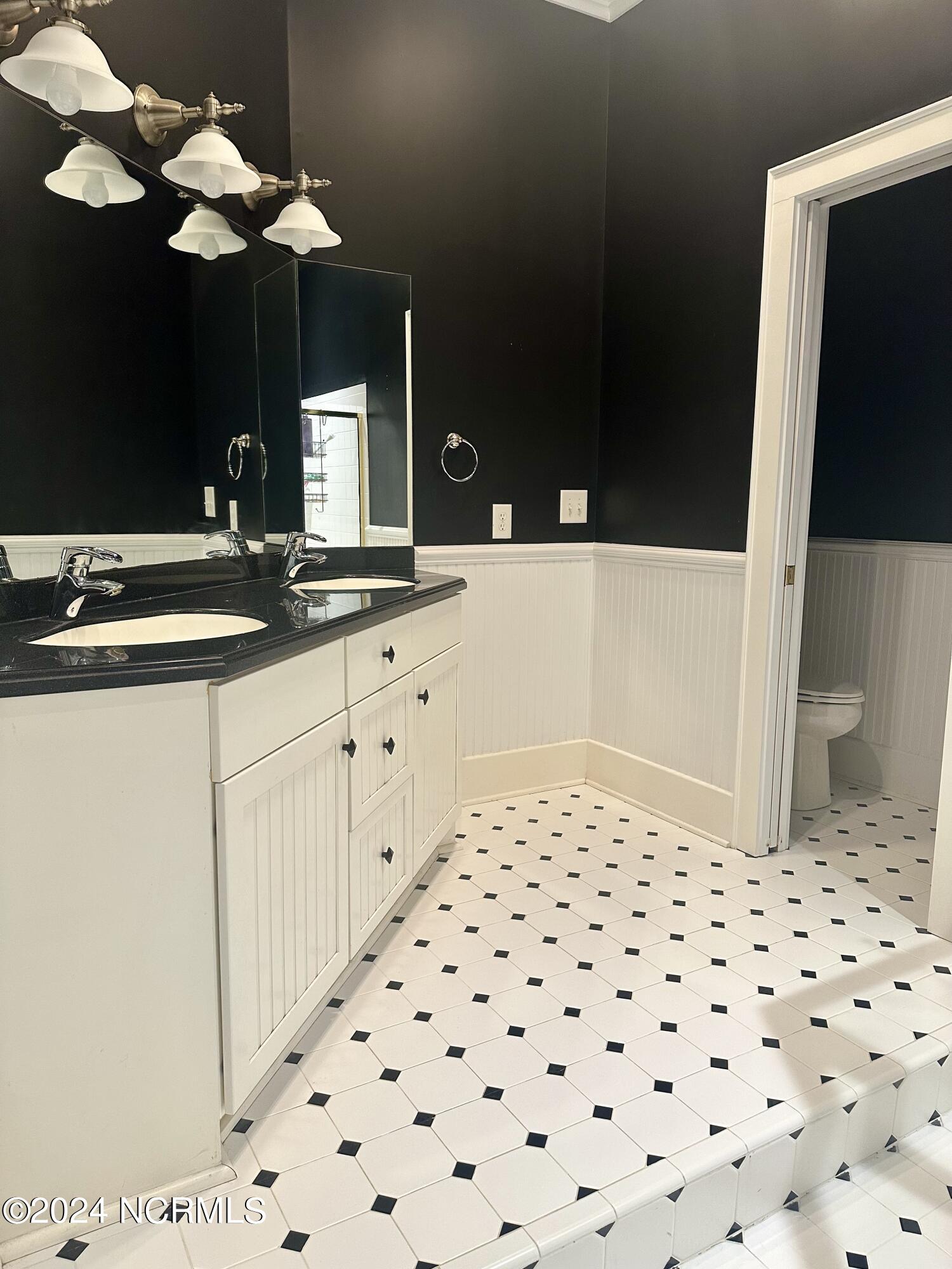 2315 Midland Road Pinehurst, NC 28374 - Photo 28 of 71 Bathroom 2