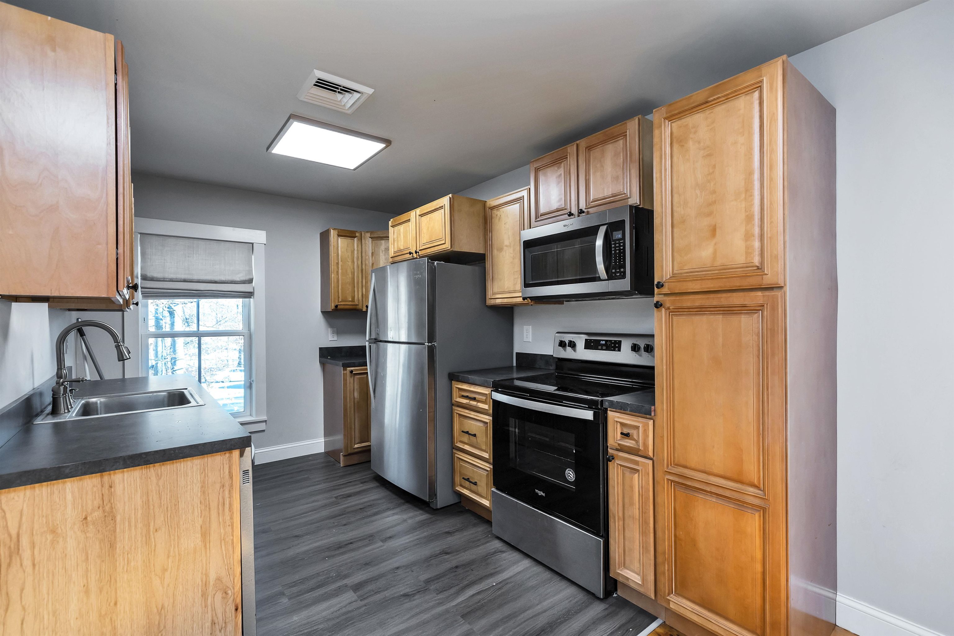 115 Wilton Road Peterborough, NH 03458 - Photo 11 of 36