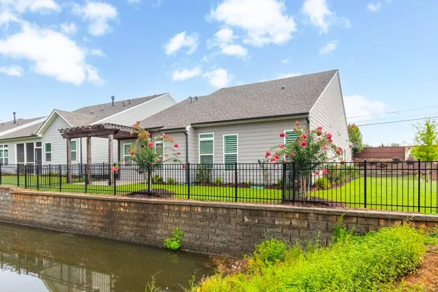 $699,900 | 601 Cork Street, Woodstock, GA 30188