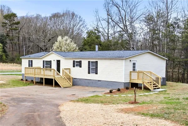 $269,000 | 221 Friar Tuck Trail North, Murrayville, GA 30564