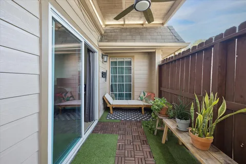 $240,000 | 5524 Beverly Hill Street, Unit 2, Houston, TX 77056