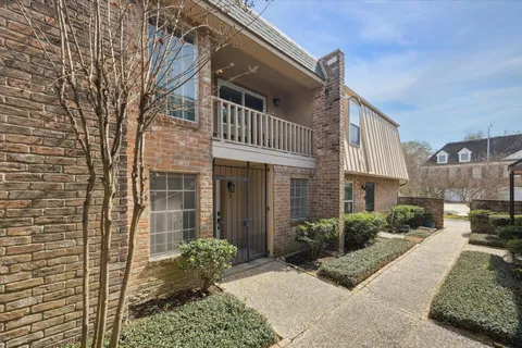 $240,000 | 5524 Beverly Hill Street, Unit 2, Houston, TX 77056