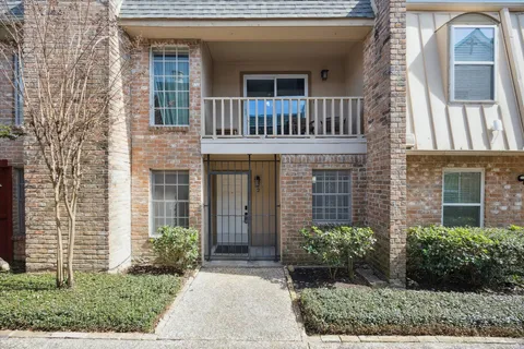 $240,000 | 5524 Beverly Hill Street, Unit 2, Houston, TX 77056