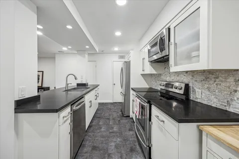 $240,000 | 5524 Beverly Hill Street, Unit 2, Houston, TX 77056