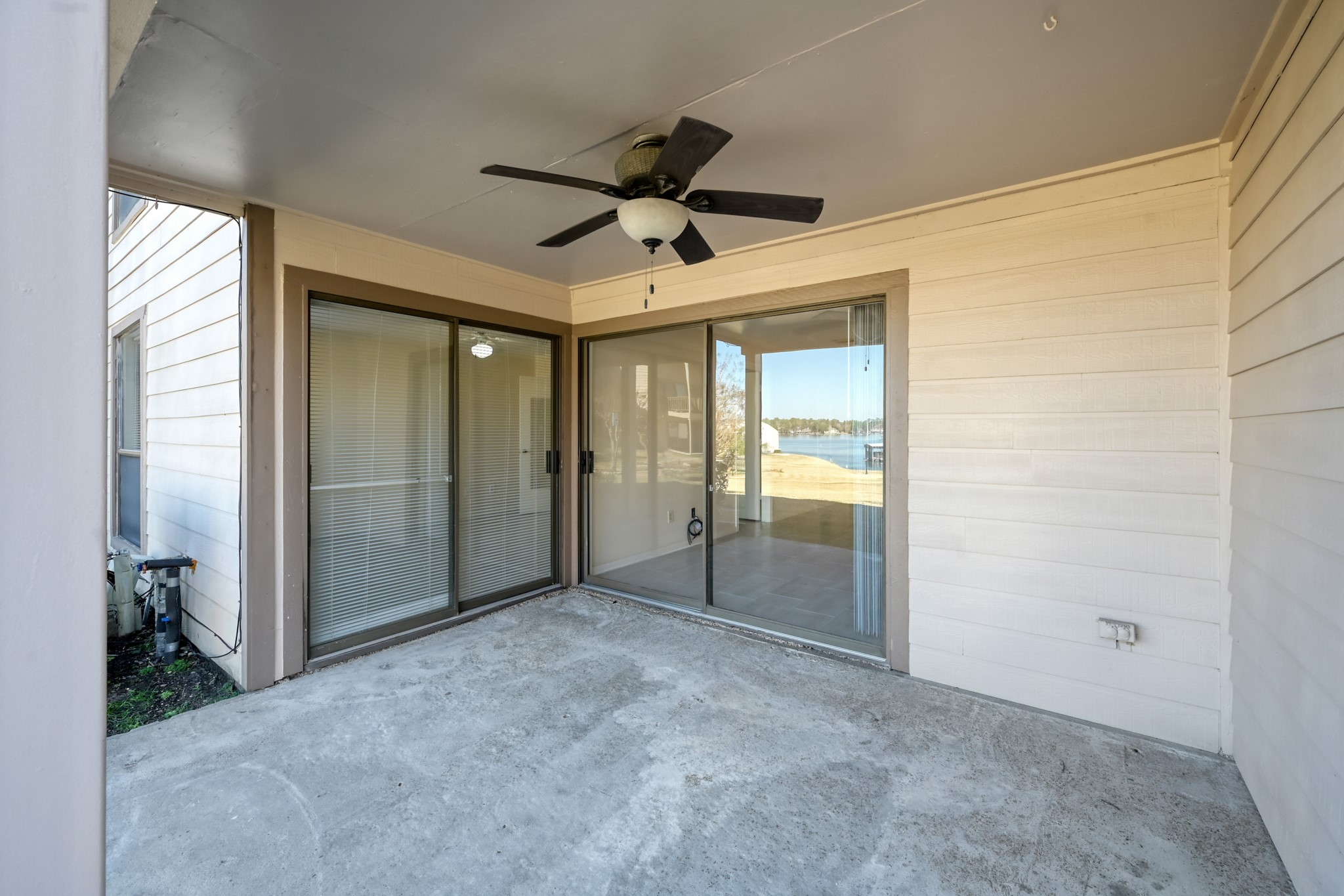 104 Lakeview Terrace, Unit D Conroe, TX 77356 - Photo 25 of 34