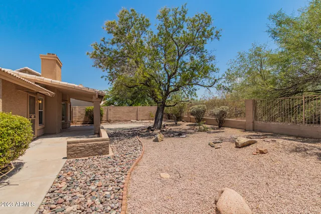 $2,695 | 4325 East Montgomery Road, Cave Creek, AZ 85331