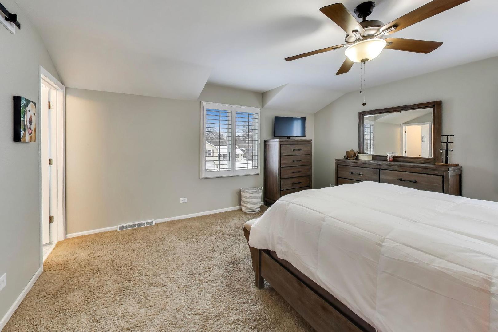 1605 Burning Trail Wheaton, IL 60189 - Photo 18 of 36