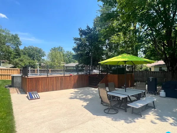 $755,000 | 1605 Burning Trail, Wheaton, IL 60189