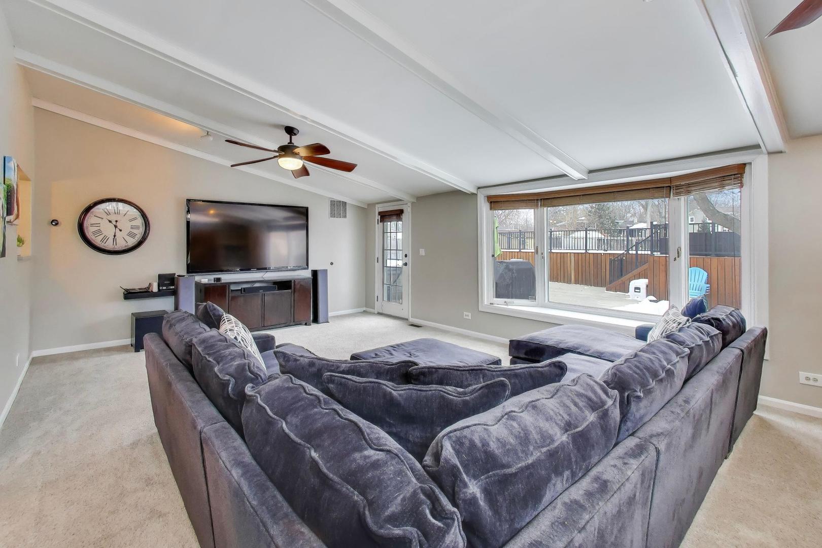 1605 Burning Trail Wheaton, IL 60189 - Photo 9 of 36