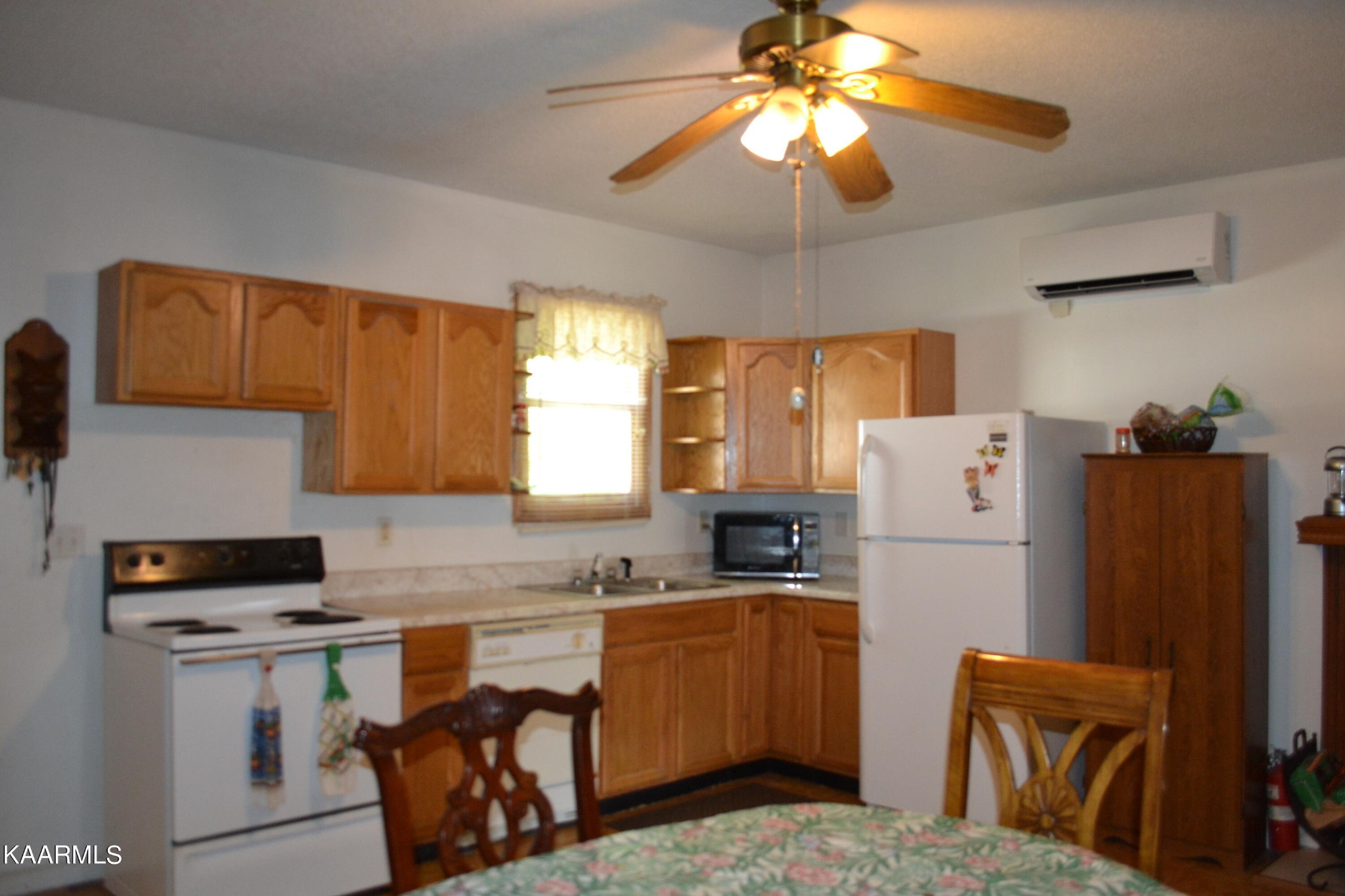 603 Wright Road Maryville, TN 37804 - Photo 6 of 28 Gallery Image 6