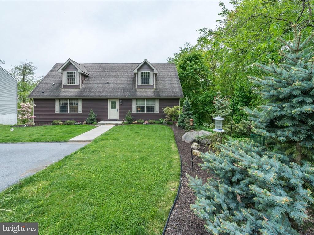 137 Ridge Avenue Ephrata, PA 17522 - Photo 1 of 23 Gallery Image 1