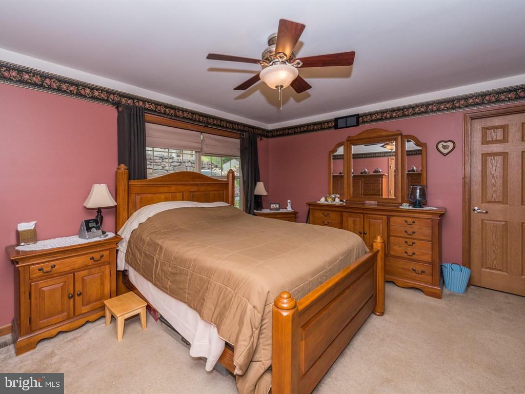 137 Ridge Avenue Ephrata, PA 17522 - Photo 13 of 23 Gallery Image 13