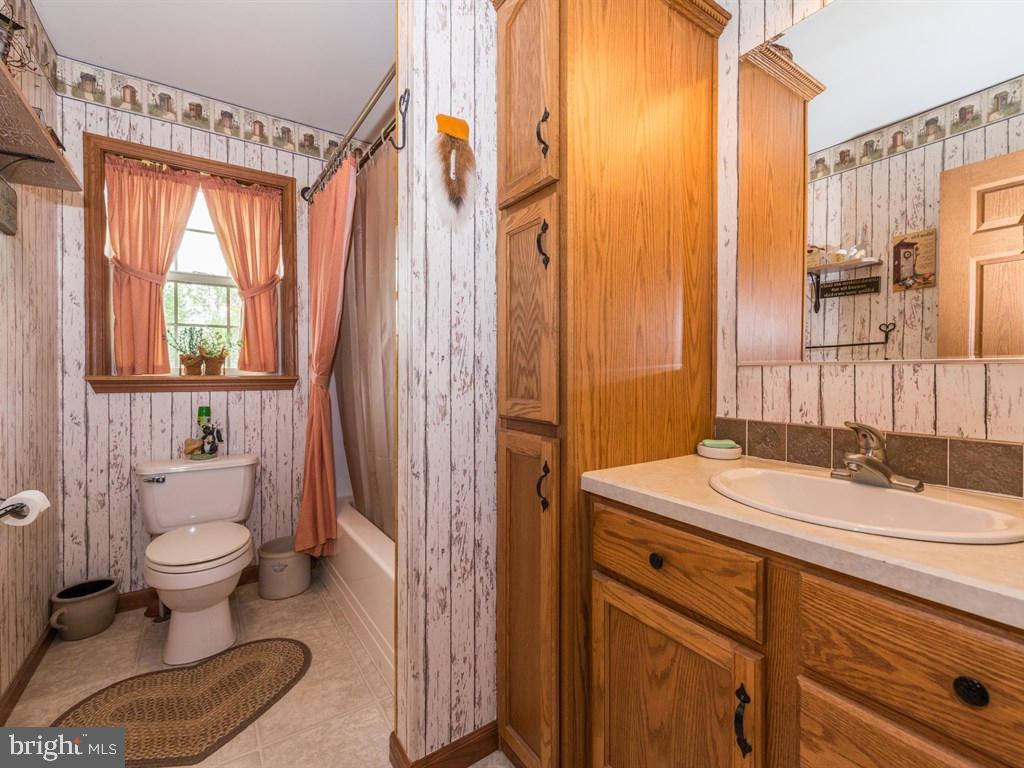137 Ridge Avenue Ephrata, PA 17522 - Photo 14 of 23 Gallery Image 14