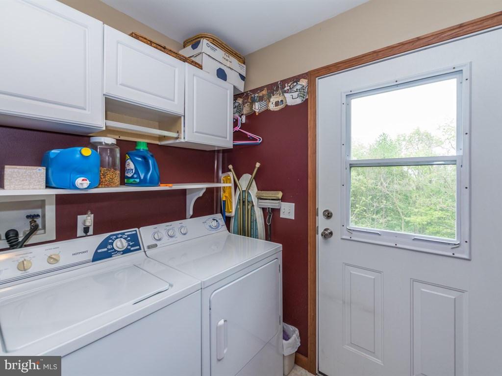 137 Ridge Avenue Ephrata, PA 17522 - Photo 10 of 23 Gallery Image 10