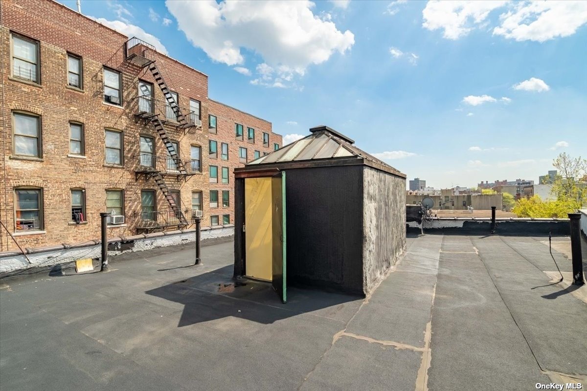 2466-2468 Beaumont Avenue Bronx, NY 10458 - Photo 11 of 14 APT BLDG ROOF VIEW