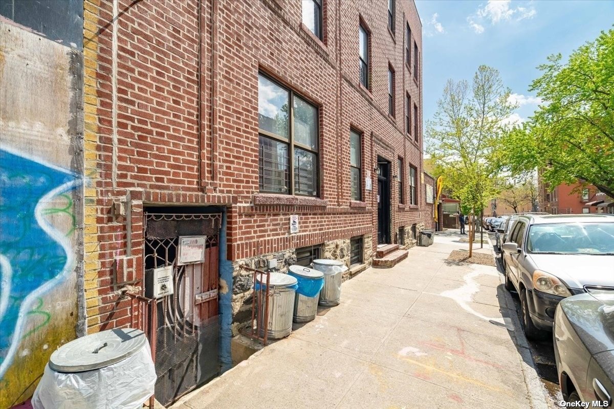 2466-2468 Beaumont Avenue Bronx, NY 10458 - Photo 4 of 14