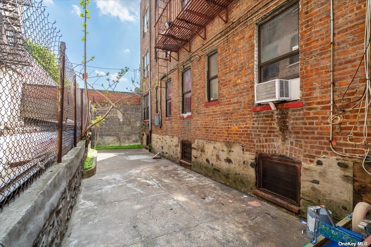 2466-2468 Beaumont Avenue Bronx, NY 10458 - Photo 8 of 14