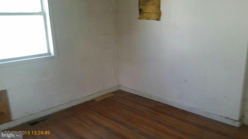 2811 Georgetown Road Baltimore, MD 21230 - Photo 2 of 11 Interior (General)