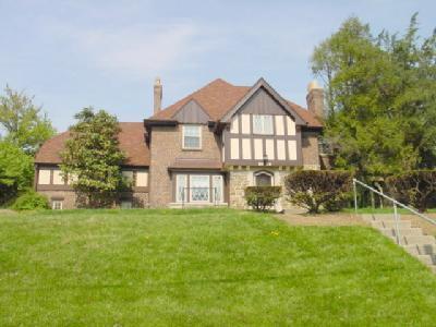 6391 Paddock Road Cincinnati, OH 45216 - Photo 1 of 1