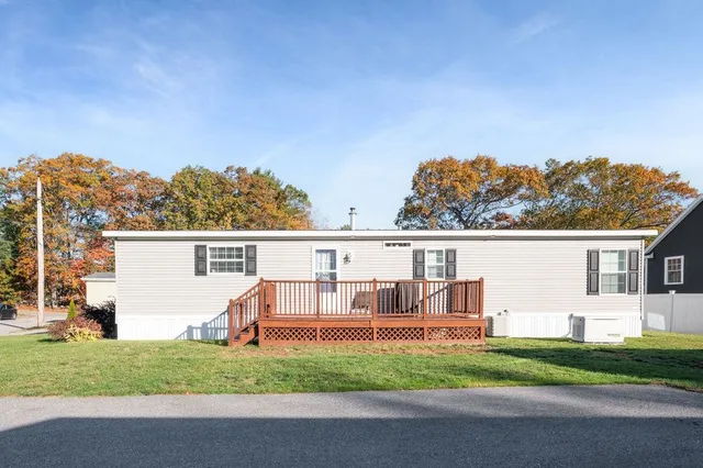 $375,000 | 2 Adder Lane, Seabrook, NH 03874