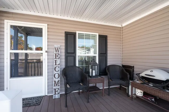 $375,000 | 2 Adder Lane, Seabrook, NH 03874