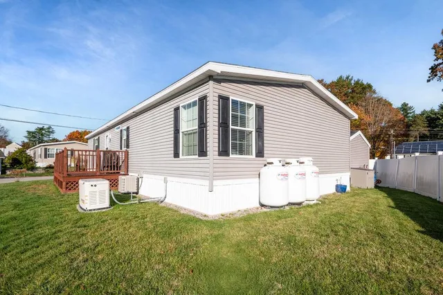 $375,000 | 2 Adder Lane, Seabrook, NH 03874