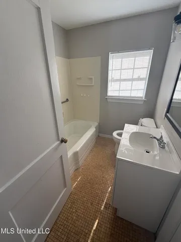 $1,425 | 1609 Gordon Avenue, Biloxi, MS 39531