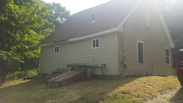346 River Road Leyden, MA 01337 - Photo 3 of 4