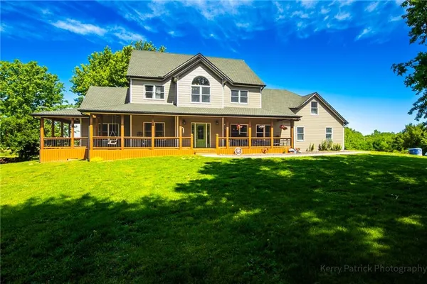 $880,000 | 8555 Northwest Old Us 169 Highway, Gower, MO 64454