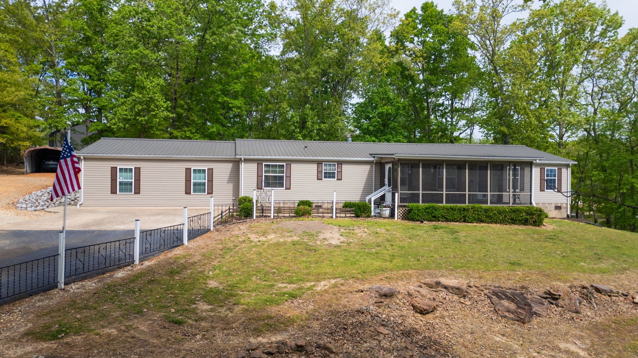 116 Crocker Road Buchanan, TN 38222 - Photo 2 of 41