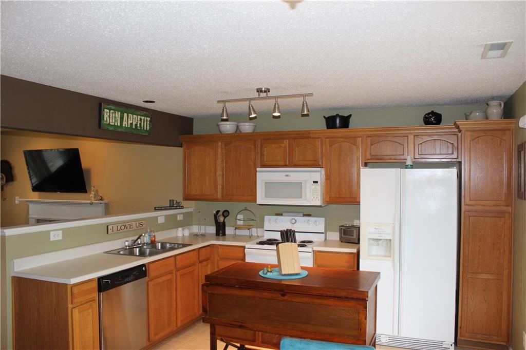 10941 Ravelle Road Indianapolis, IN 46234 - Photo 14 of 45