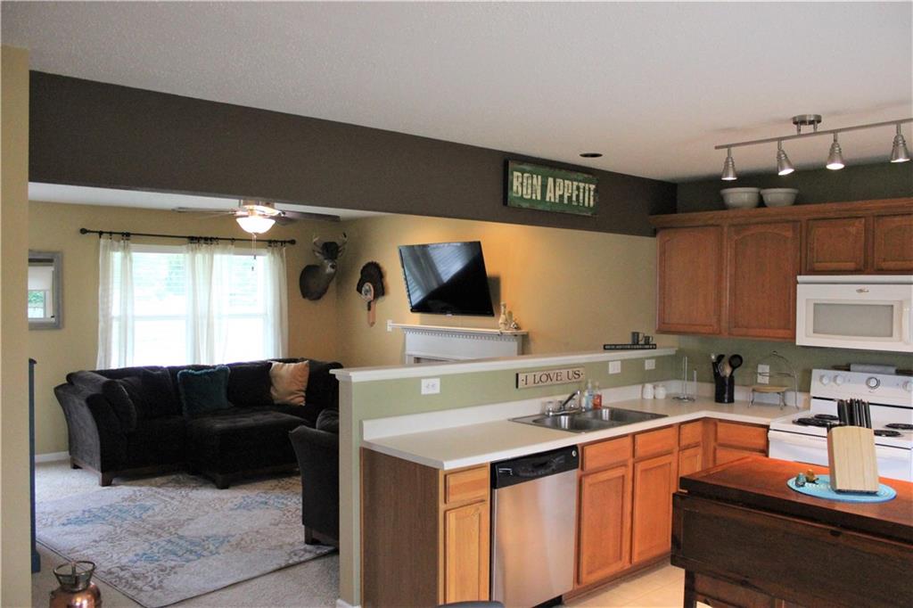 10941 Ravelle Road Indianapolis, IN 46234 - Photo 16 of 45
