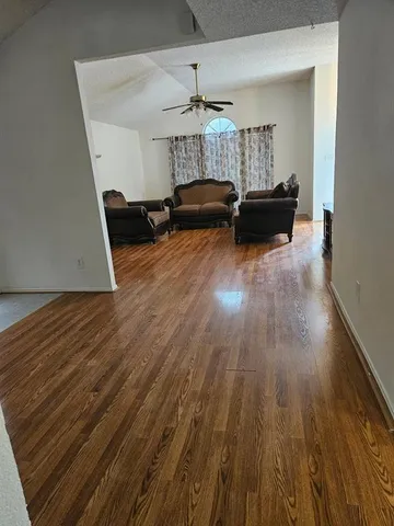 $2,000 | 8025 Summer Sun Drive, Fort Worth, TX 76137