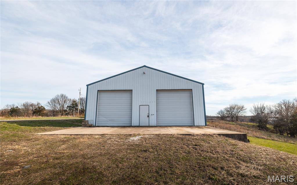 1084 Highway 100 Morrison, MO 65061 - Photo 3 of 19