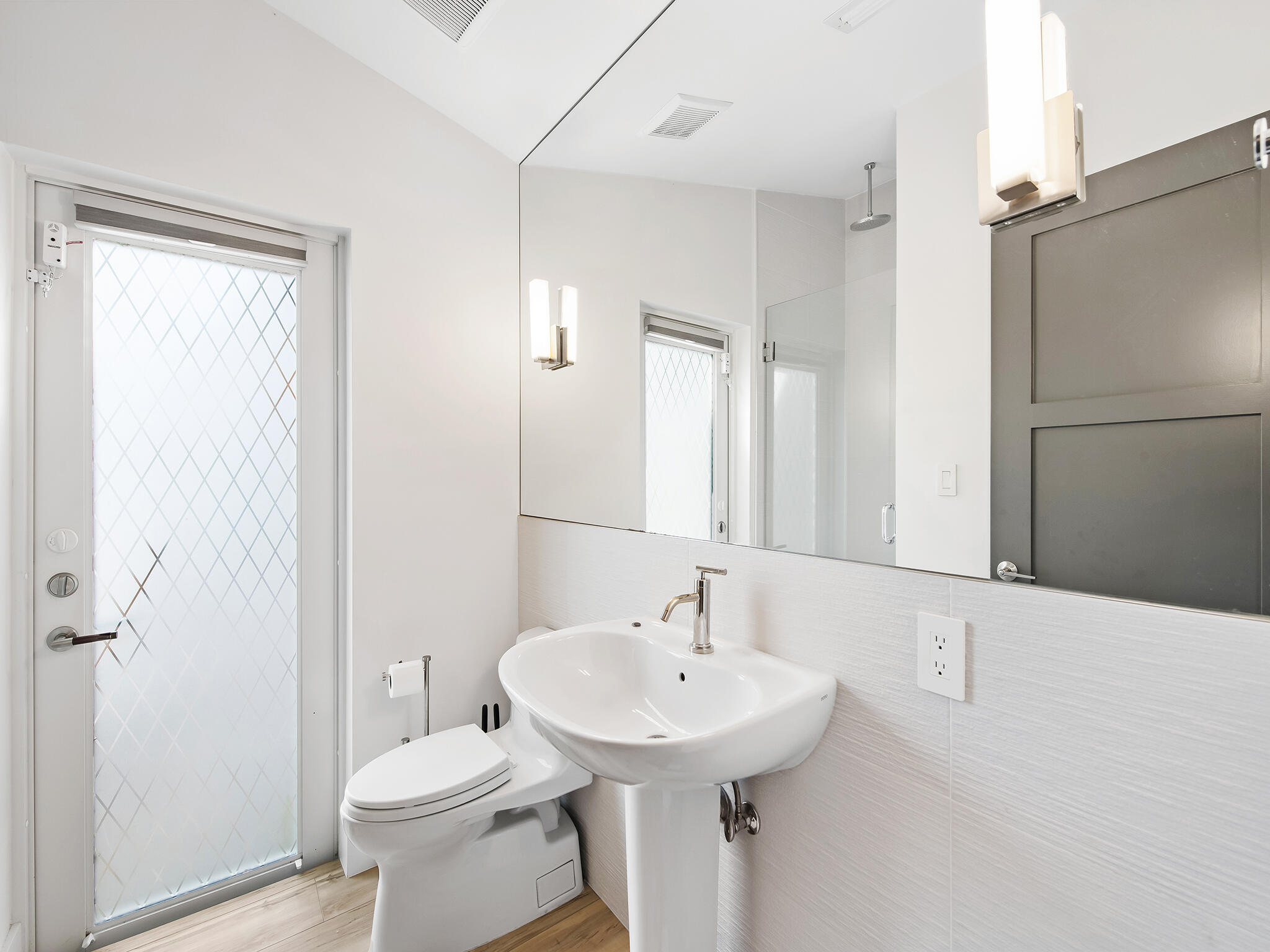 3152 Northwest 30th Way Boca Raton, FL 33431 - Photo 41 of 57 Cabana Bathroom