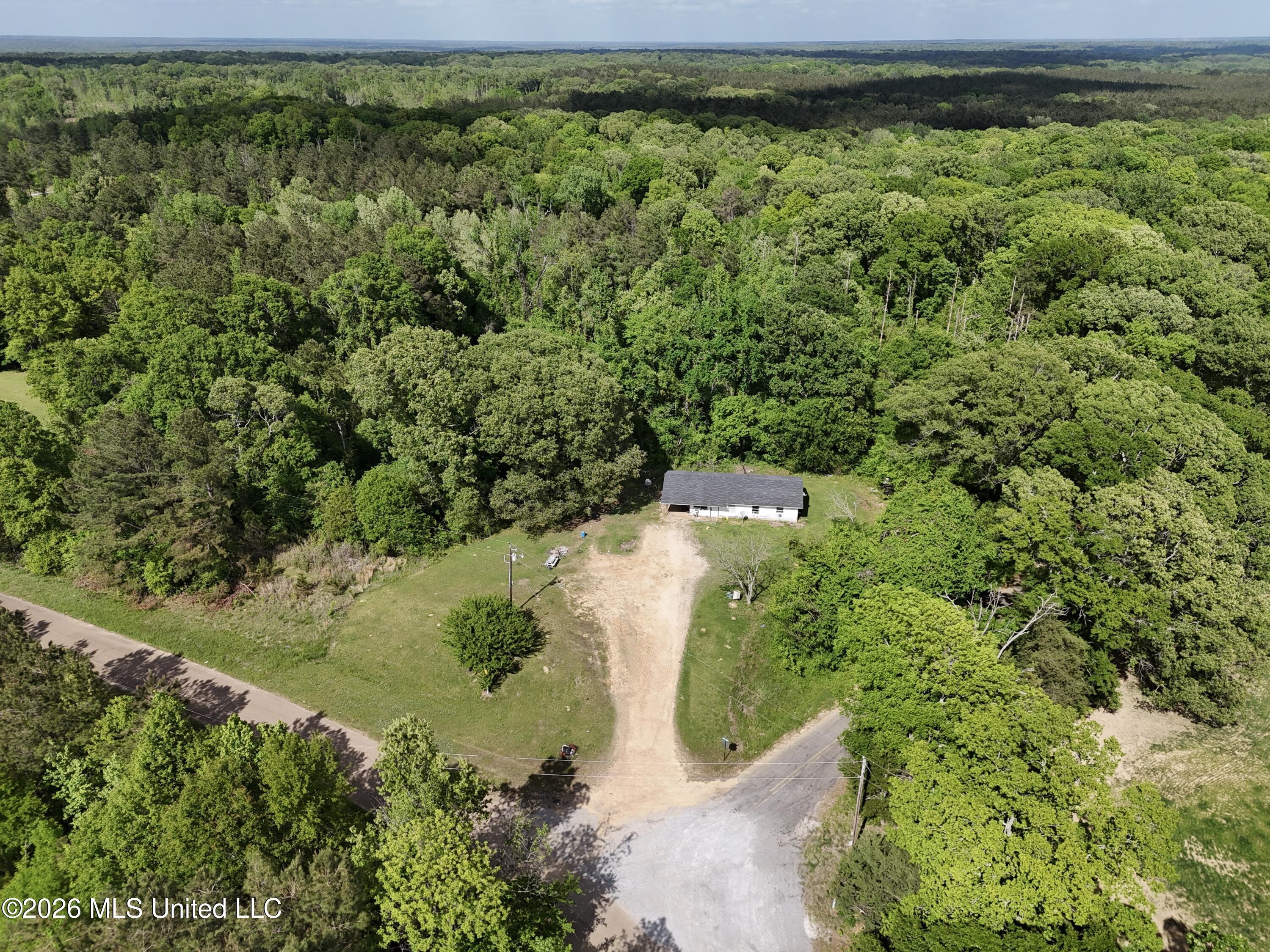 5171 Coxs Ferry Road Bolton, MS 39041 - Photo 12 of 20 E6EE9CDD-1185-4540-A1F6-41396ED2B72E