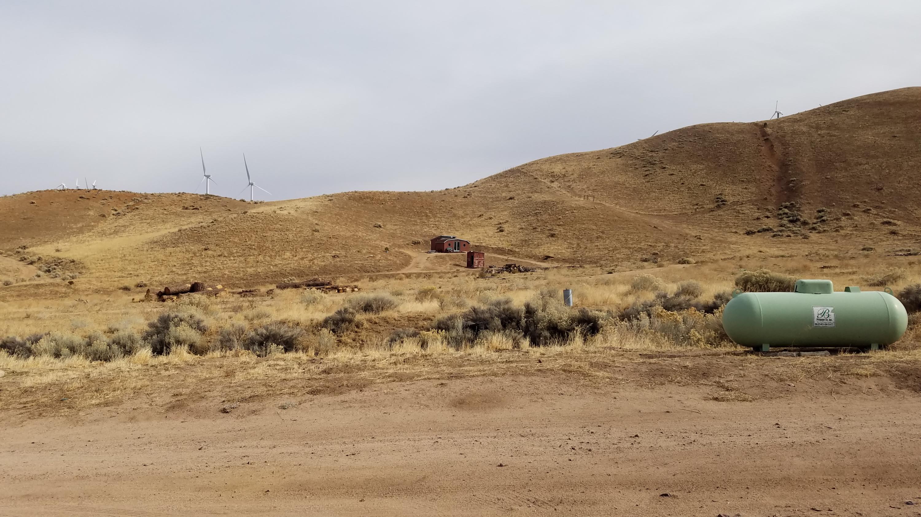 17215 Tehachapi Willow Springs Road Tehachapi, CA 93561 - Photo 27 of 45 a view of a sky from the distance