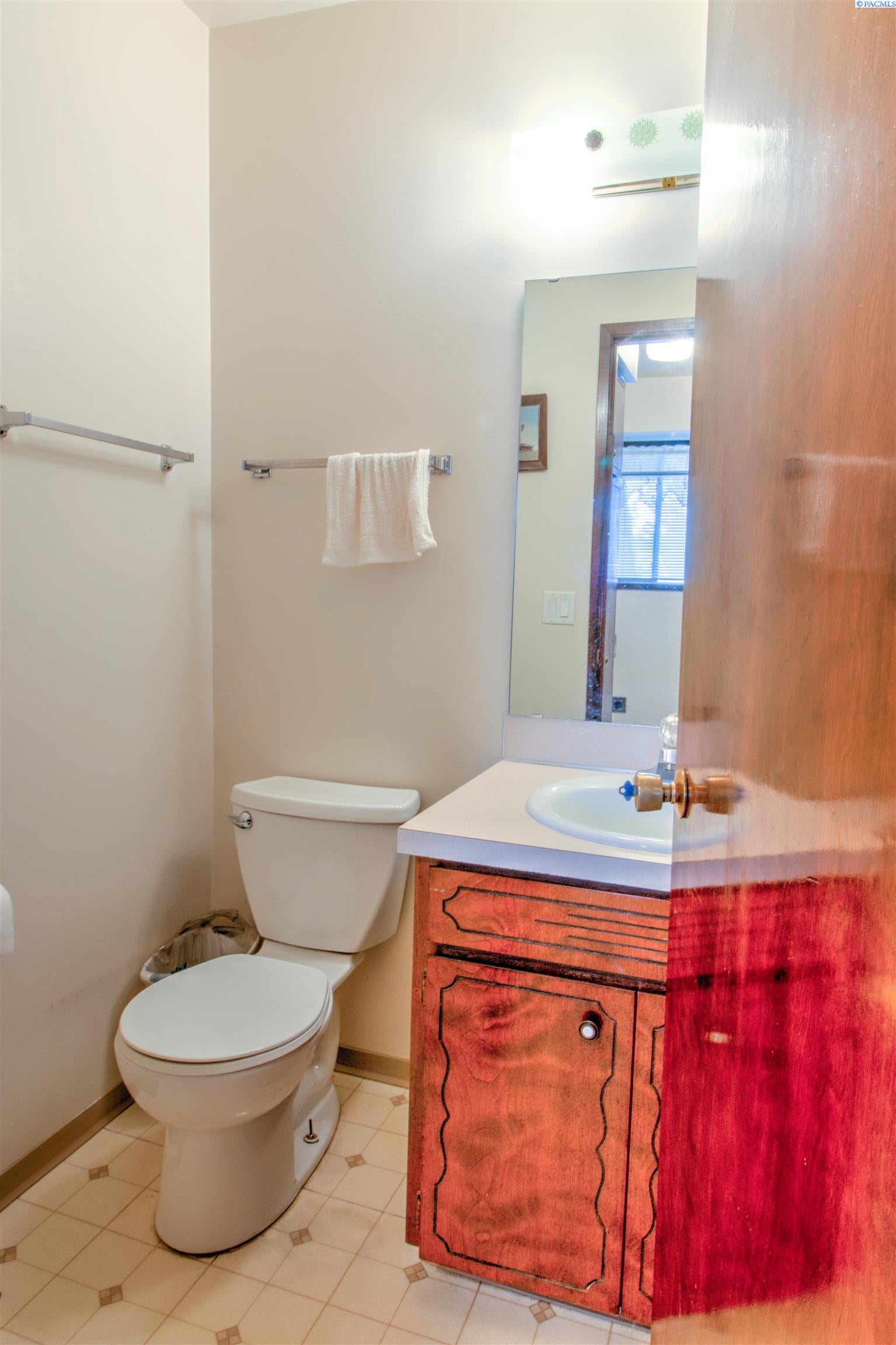 808 North Reed Place Kennewick, WA 99336 - Photo 14 of 27 Gallery Image 14