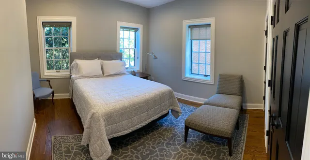 $7,500 | 407 Independence Avenue Southeast, Washington, DC 20003