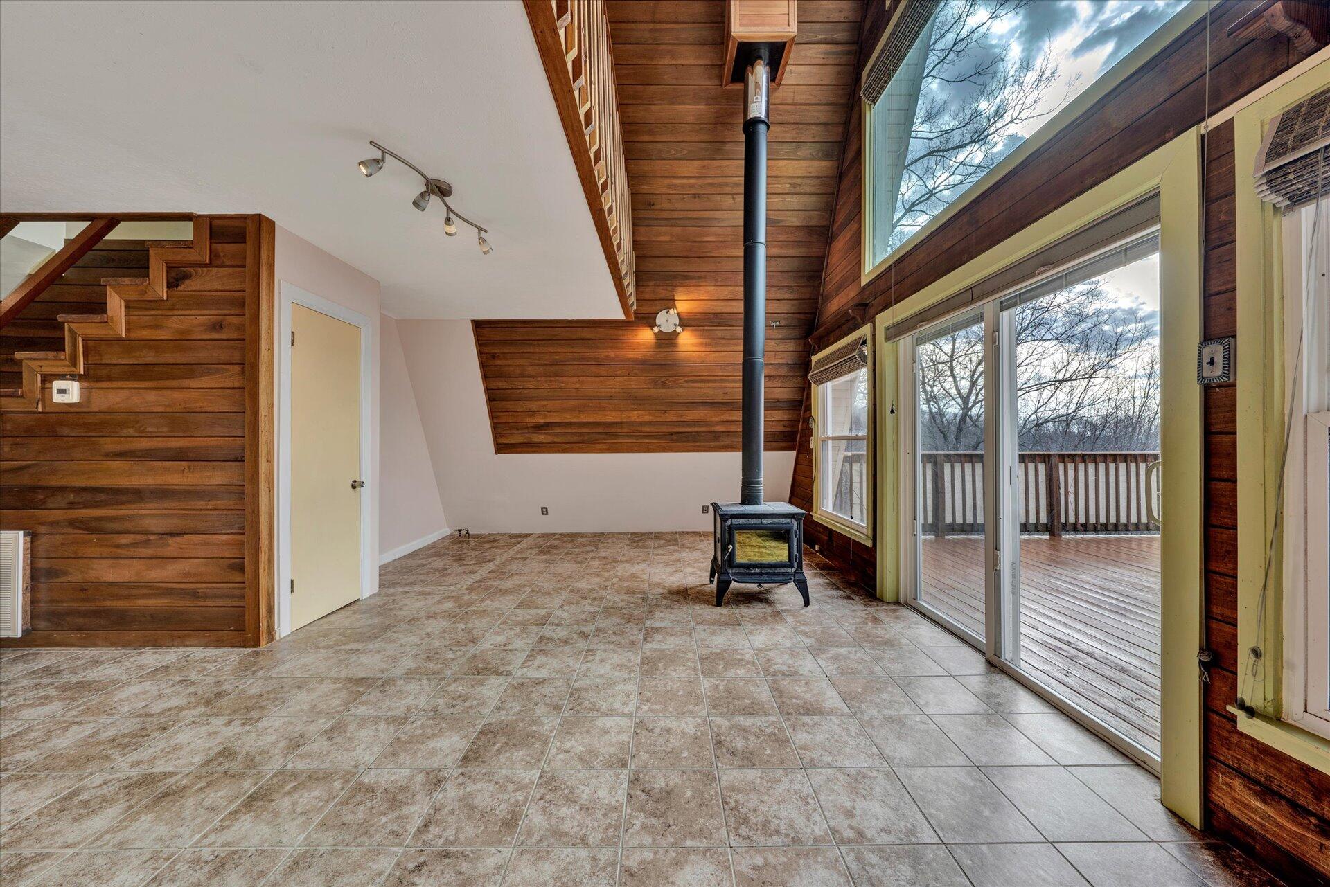 312 Ozark Road Buchanan, VA 24066 - Photo 11 of 50 11-DSC00019