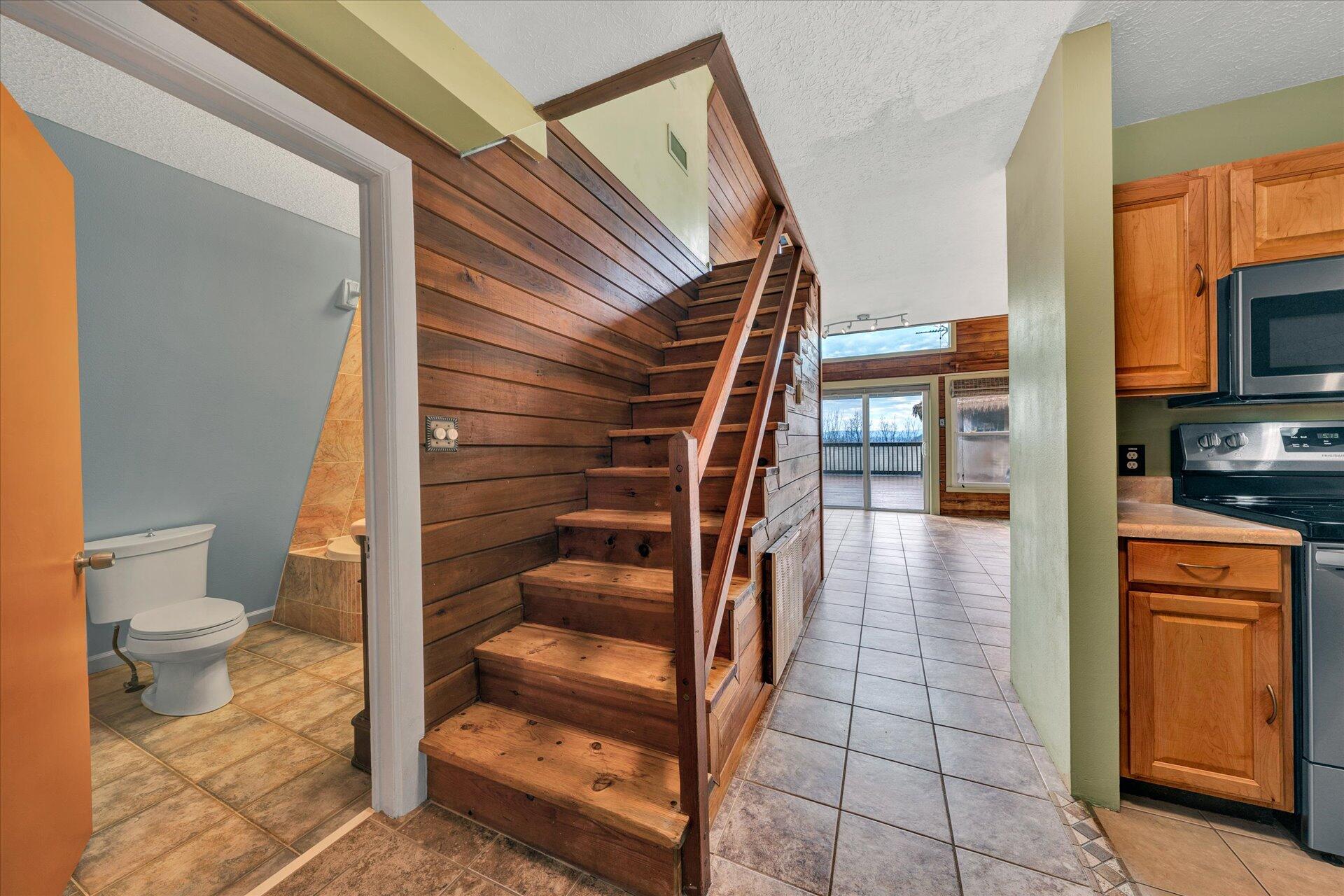 312 Ozark Road Buchanan, VA 24066 - Photo 22 of 50 22-DSC00052