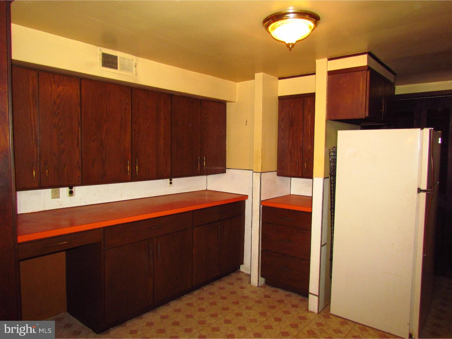 235 Fitzwatertown Road Willow Grove, PA 19090 - Photo 14 of 22 Kitchen